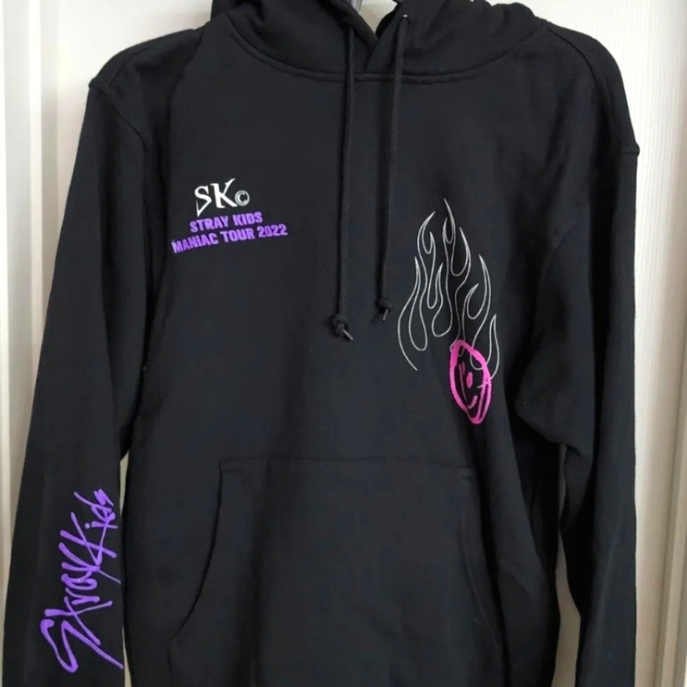 Stray Kids 2nd World Tour Maniac Official Merchandise - Black Pullover Hoodie SM